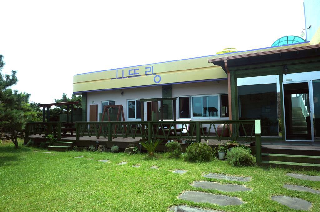 Nattrang Pension เมืองเชจู ภายนอก รูปภาพ