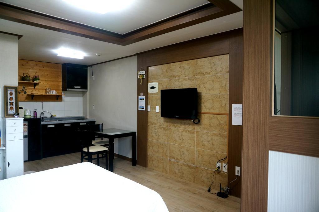 Nattrang Pension เมืองเชจู ภายนอก รูปภาพ